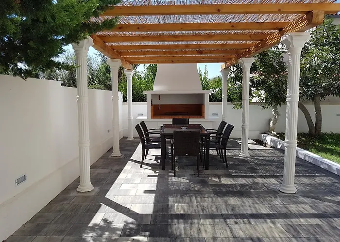 Elizabeta Apartman Nin